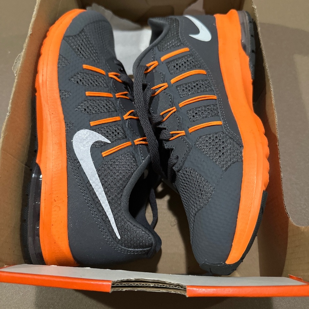 New Nike Air Max Dynasty Size 3Y